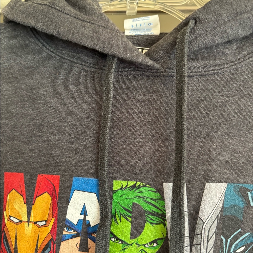 Marvel hooded sweatshirt  featuring many of the characters. Size small.See below - Picture 7 of 11